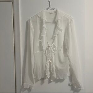 Wilfred Frenchy Blouse size medium in White- Aritzia